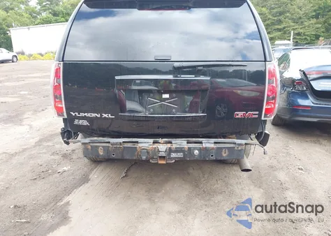 2014 GMC Yukon Xl 1500 Denali z USA, uszkodzony, nr VIN 1GKS2MEF2ER179916